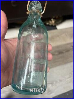 1890's UNION BOTTLING CO. 240-242 EAST 20TH ST. NEW YORK BLOB TOP LIGHT BLUE