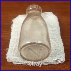 1920s RARE VINTAGE EMBOSSED PINT Milk Bottle NETHERLANDS Dairy SYRACUSE NEW YORK