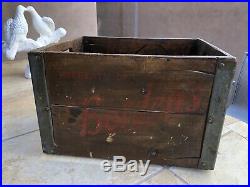 Antique BORDEN'S DAIRY WOOD BOX MILK BOTTLE CRATE EMBOSSED METAL NY 1940s