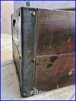 Antique BORDEN'S DAIRY WOOD BOX MILK BOTTLE CRATE EMBOSSED METAL NY 1940s