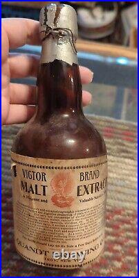 Antique Quandt Brewing Co. Troy NY Vigor Brand Malt Extract Brown Bottle RARE