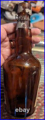 Antique Quandt Brewing Co. Troy NY Vigor Brand Malt Extract Brown Bottle RARE