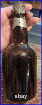 Antique Quandt Brewing Co. Troy NY Vigor Brand Malt Extract Brown Bottle RARE