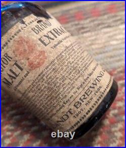 Antique Quandt Brewing Co. Troy NY Vigor Brand Malt Extract Brown Bottle RARE
