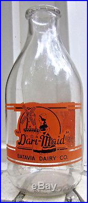 Batavia Dairy Co. Dari-Maid Half Gallon Milk Bottle 1948 Boy Fishing ILL/NY Rare