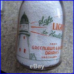 Greenlawn L. I. NY TRPQ 2-Color Lighthouse Greenlawn & Beacon Dairies Milk Bottle