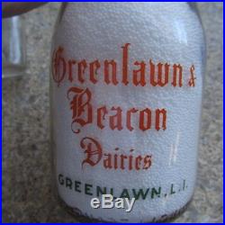Greenlawn L. I. NY TRPQ 2-Color Lighthouse Greenlawn & Beacon Dairies Milk Bottle