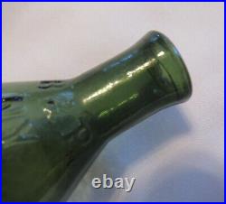 Nice Attic Mint Whittled Green Rolled Lip Lyon's Powder B & P N. Y. Poison Bottle