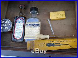 Pre Civil War Medical Apothecary Chest Thomas & Maxwell Aspinwall NY USA Bottles