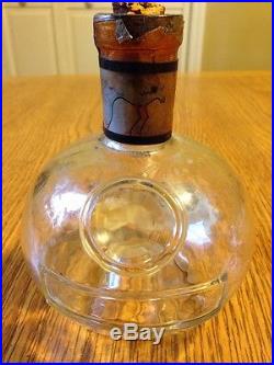 RARE 1939 NY WORLD FAIR WISKEY BOTTLE From FINLAND Governmental Zone TENT