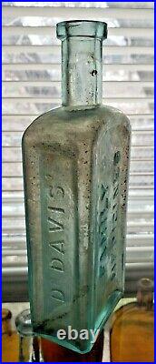 Rare Antique Dr Davis Family Medicines Seneca Falls NY Medicine Bottle Cure Med