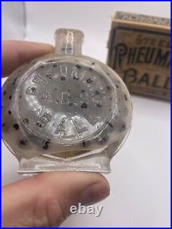Rare Embossed Steele's Rheumatic Ball NY Paper Label Pumpkinseed Flask With Box