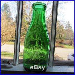 Rochester, N. Y. Brighton Place Dairy with Cow EMERALD GREEN Milk Bottle RARE