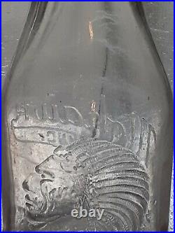 SCARCE Vtg MOHAWK FARMS-STATEN ISLAND New York-NY DAIRY MILK BOTTLE Indian Chief