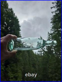 SPARKLING 1880s W. J. Young Glen Cove, NY? Old AQUA Blob Top New York Beer Bottle