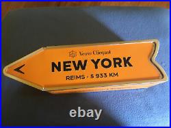 Veuve Clicquot Champagne Empty NEW YORK Arrow Metal Bottle Case/Tin Sign NYC